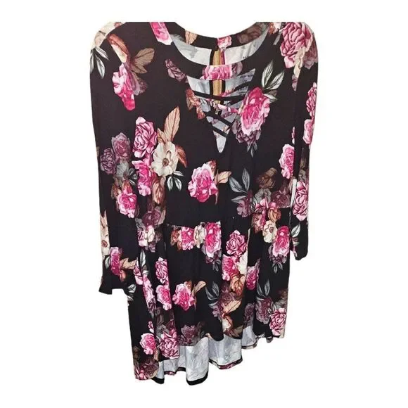 NEW TORRID SUPER SOChocker Lace- UP Babyโdoll Tee - Picture 4 of 16